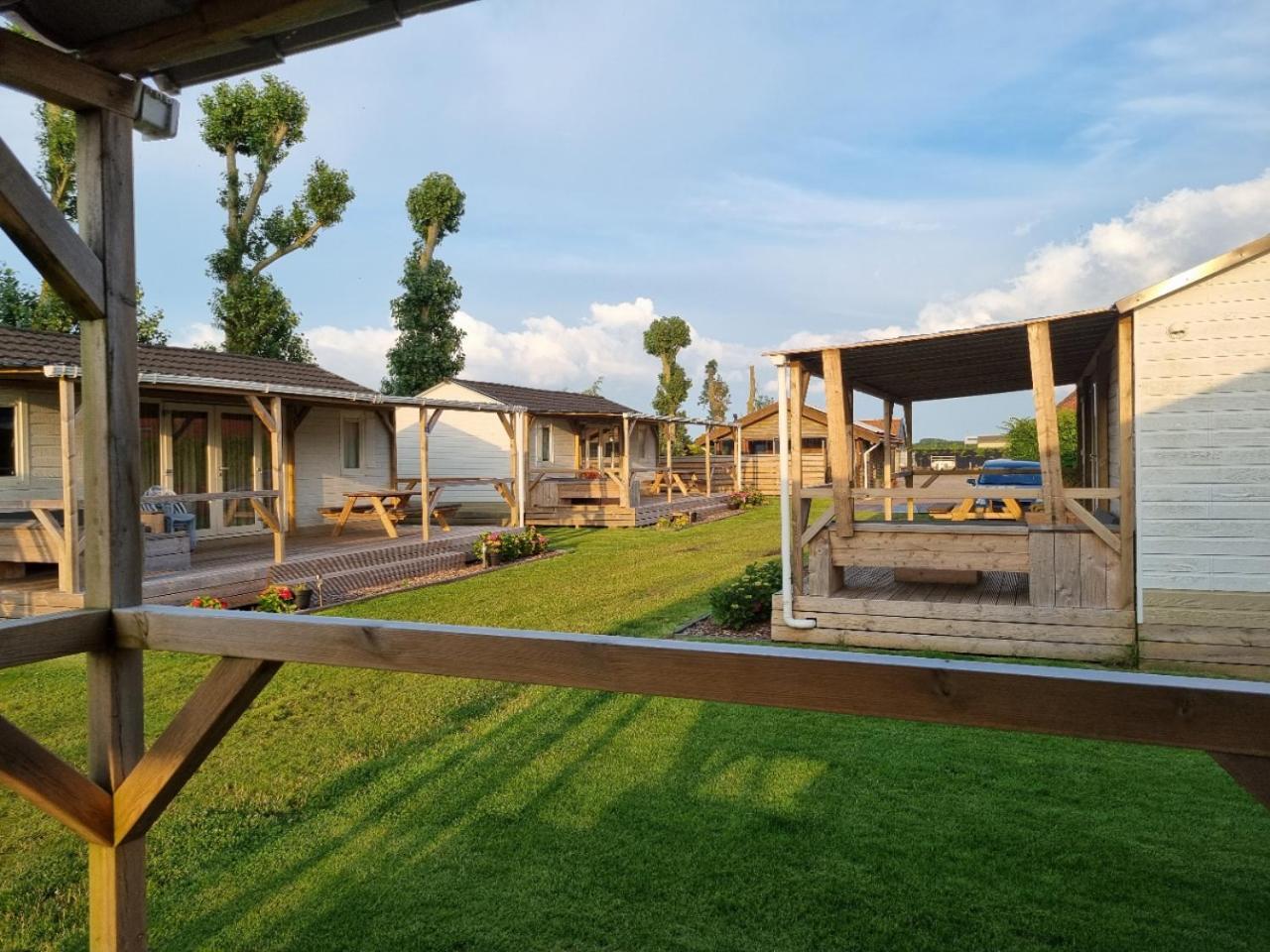 Camping De Tulpenweide Breezand Экстерьер фото