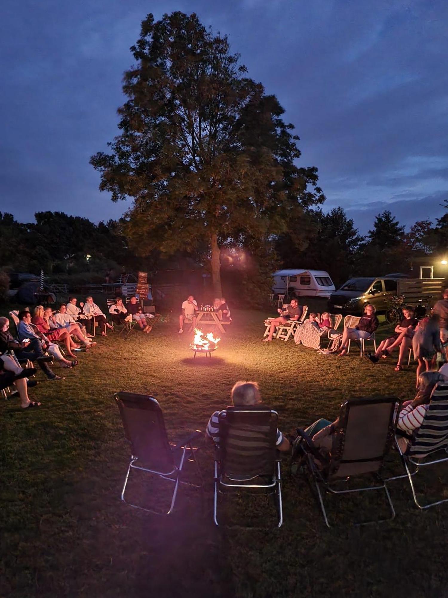 Camping De Tulpenweide Breezand Экстерьер фото